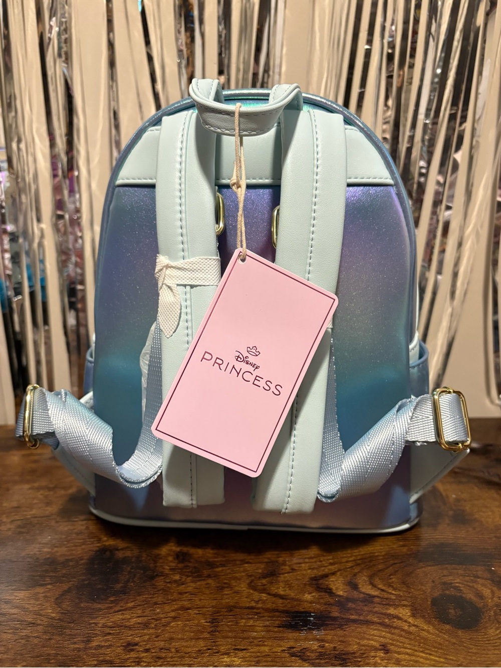 🔥 Loungefly Disney Cinderella Cake Iridescent Mini Backpack - Picture 3 of 4